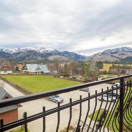 Czerwone Wierchy Z Widokiem Na Giewont Kościelisko